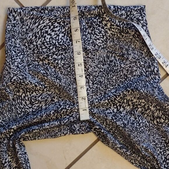 Lululemon InStill Tight High-Rise legging Warped Grain Alpine White Black 6 - Picture 6 of 13